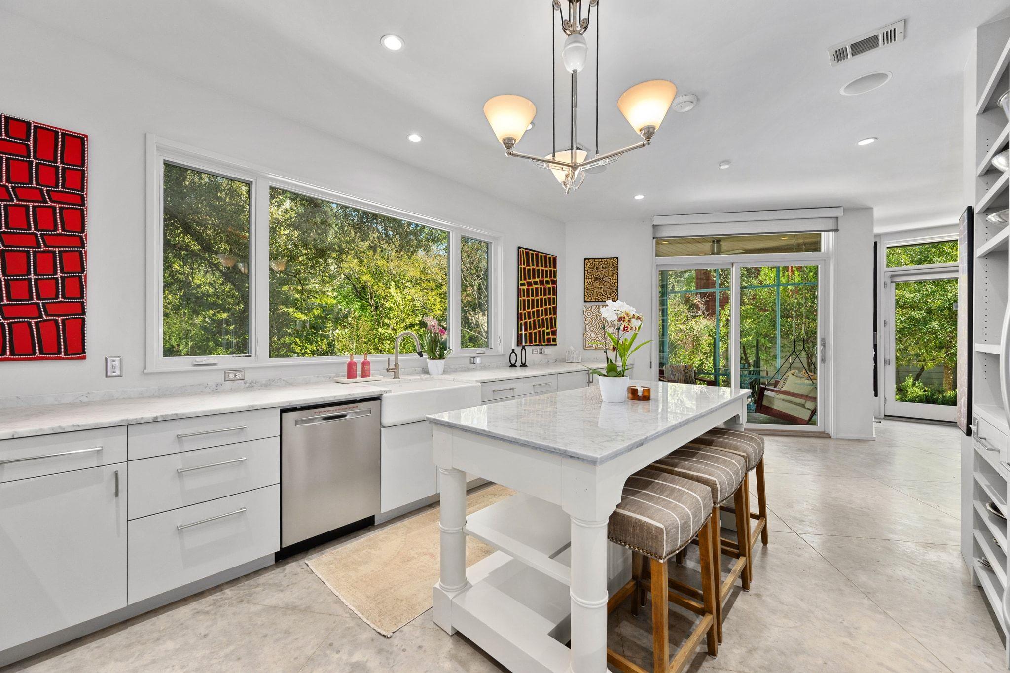 3705 Bridle PATH