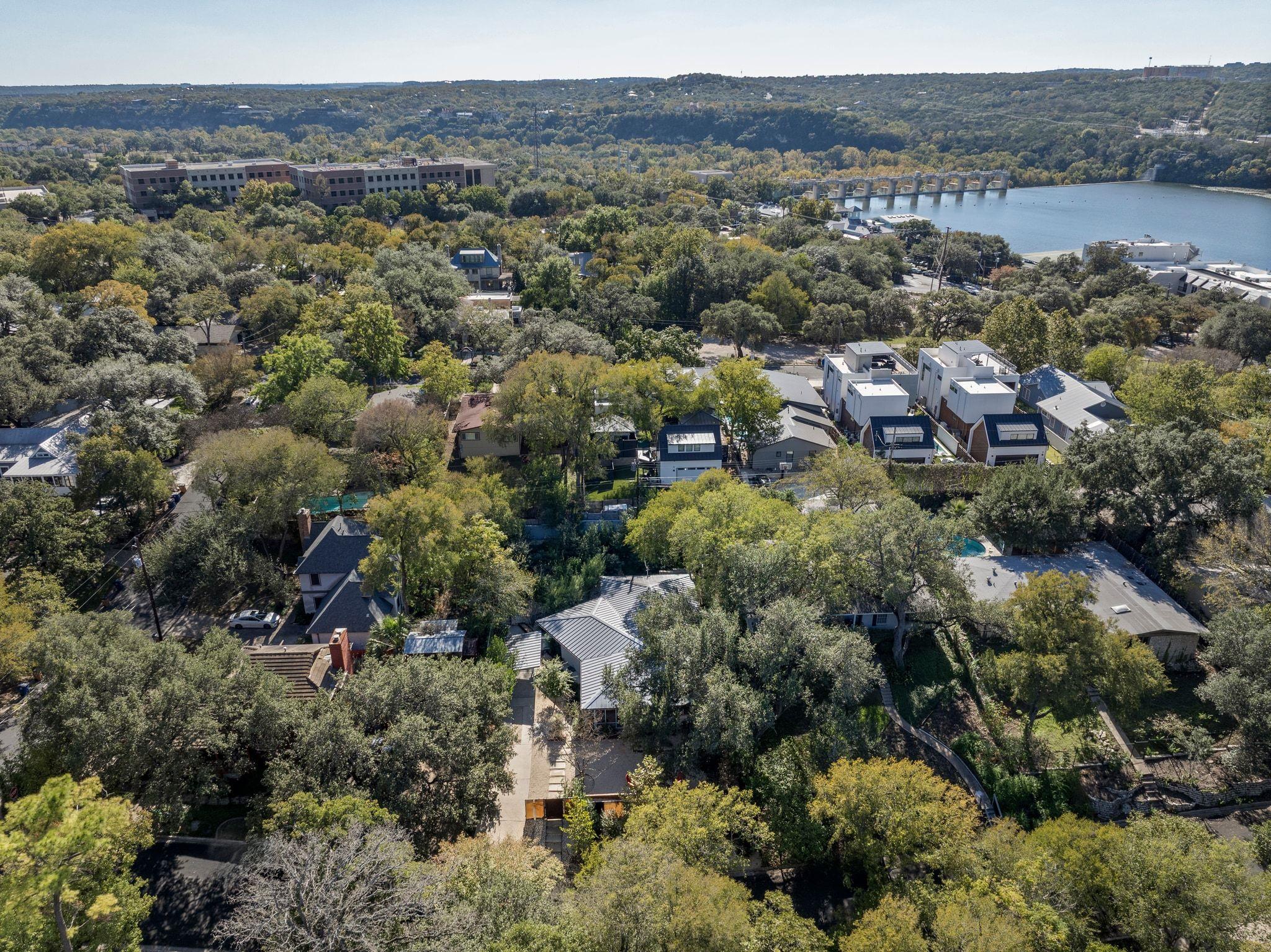 3705 Bridle PATH