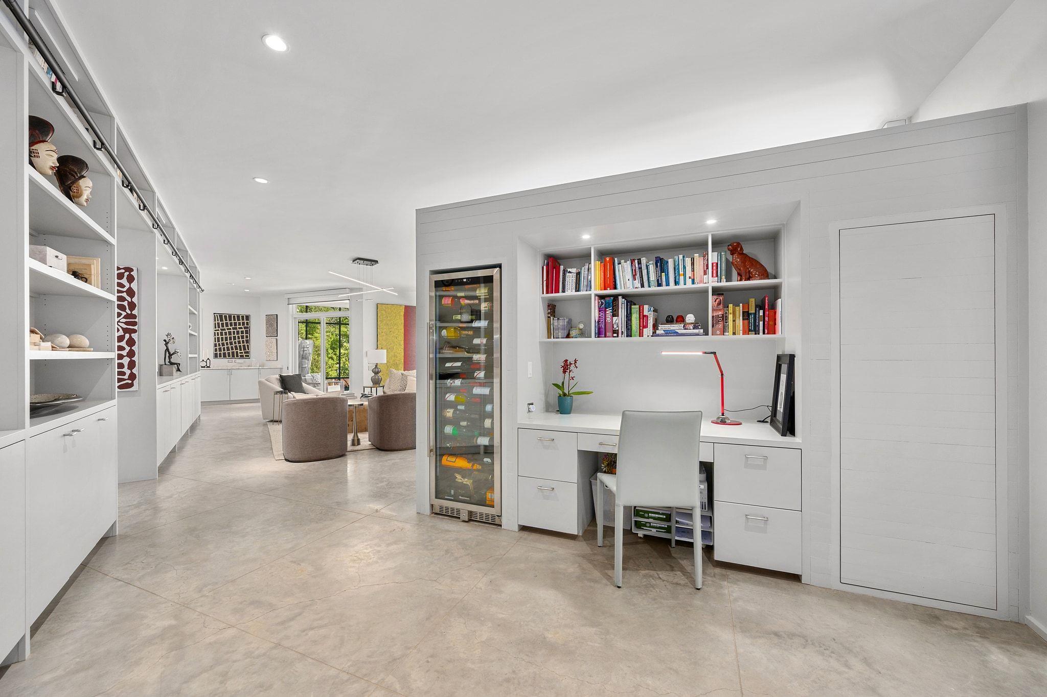 3705 Bridle PATH