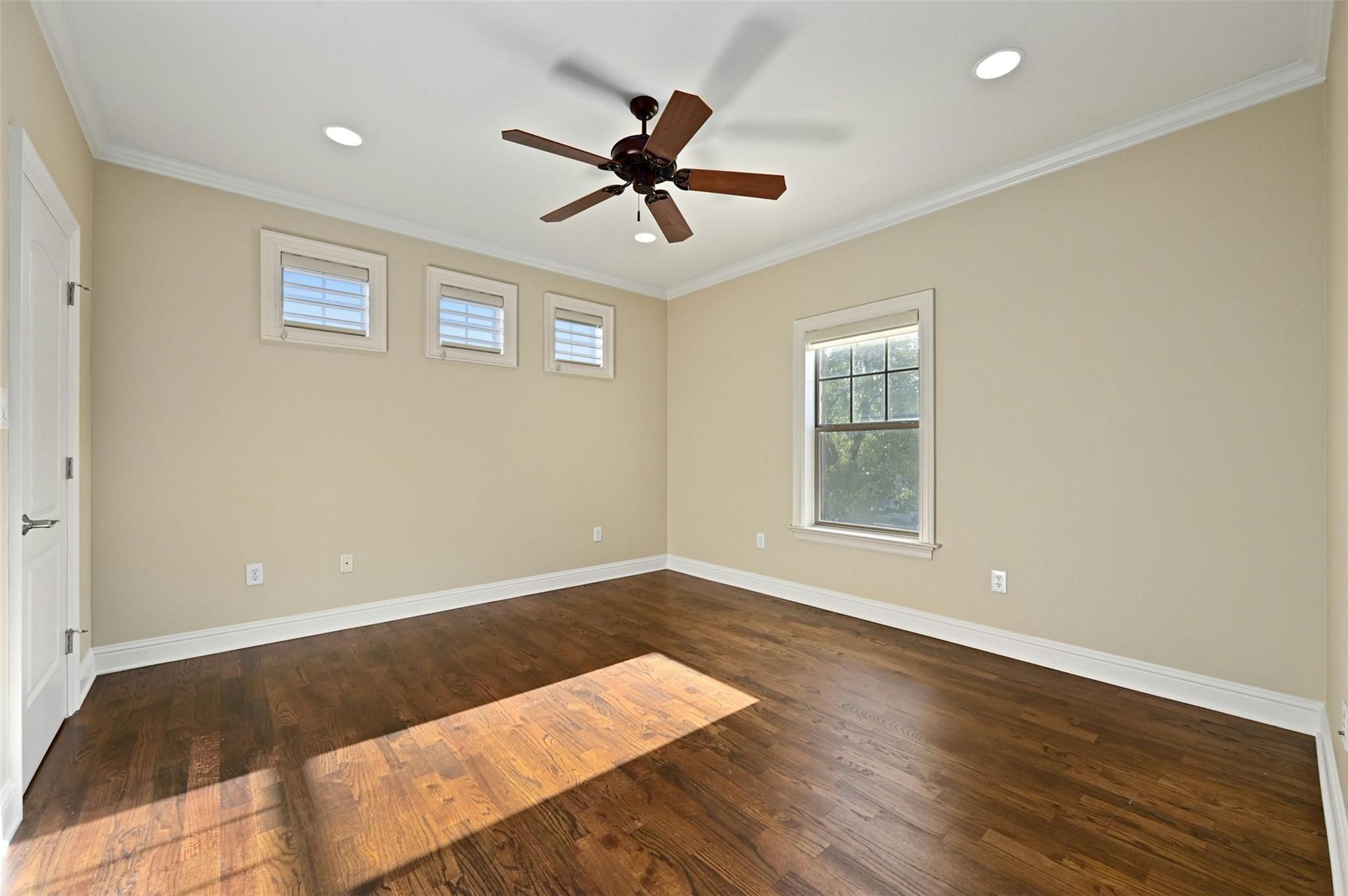 2304 Hartford RD # B