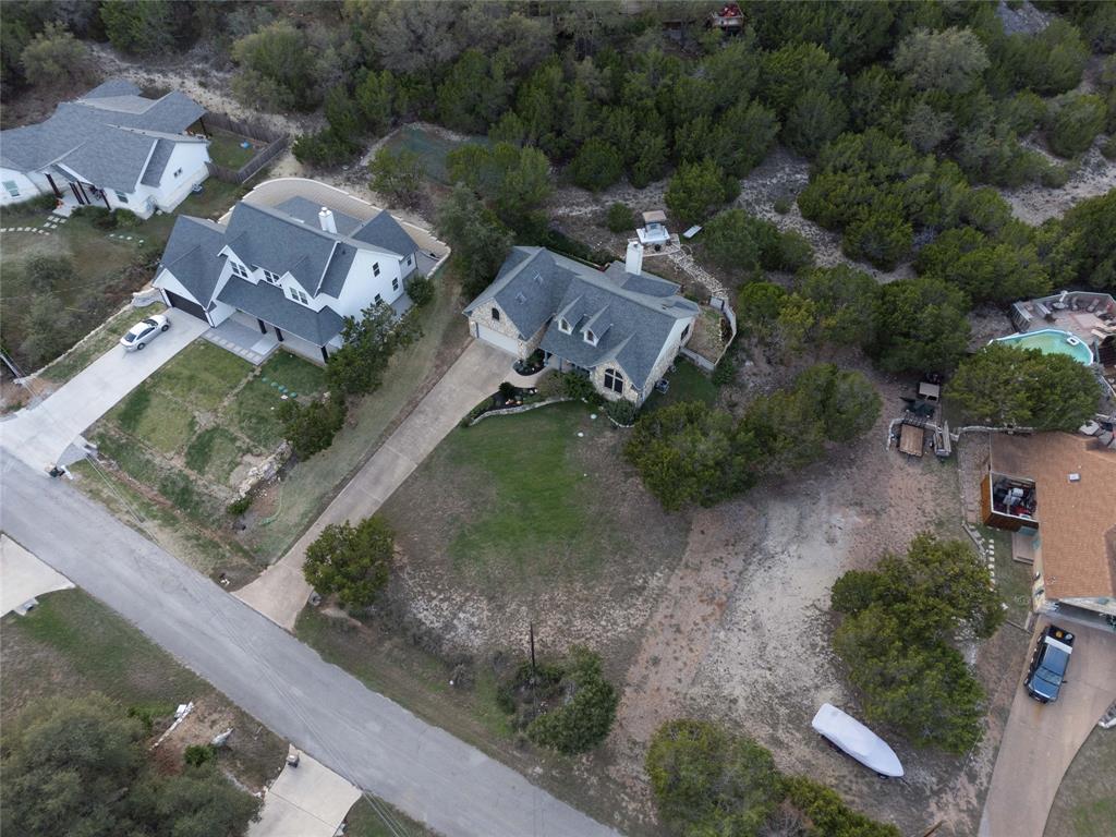 702 Stow DR