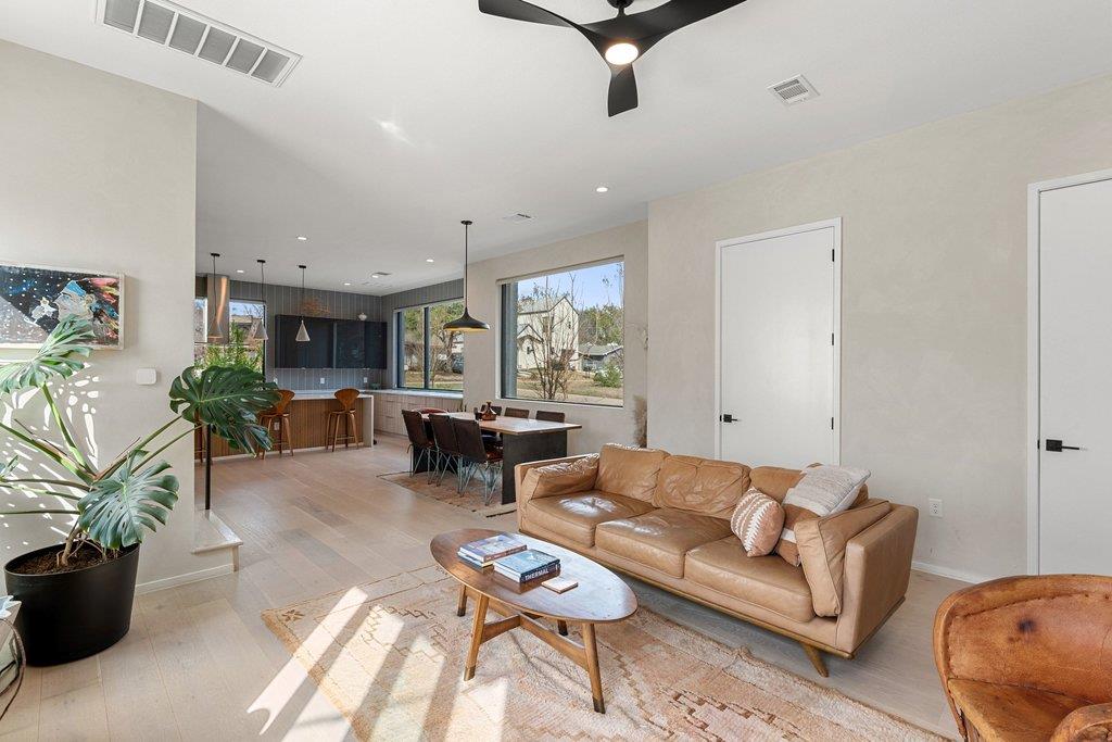 4717 Mount Vernon DR # A