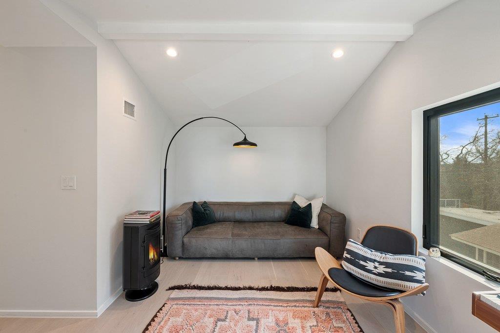 4717 Mount Vernon DR # A