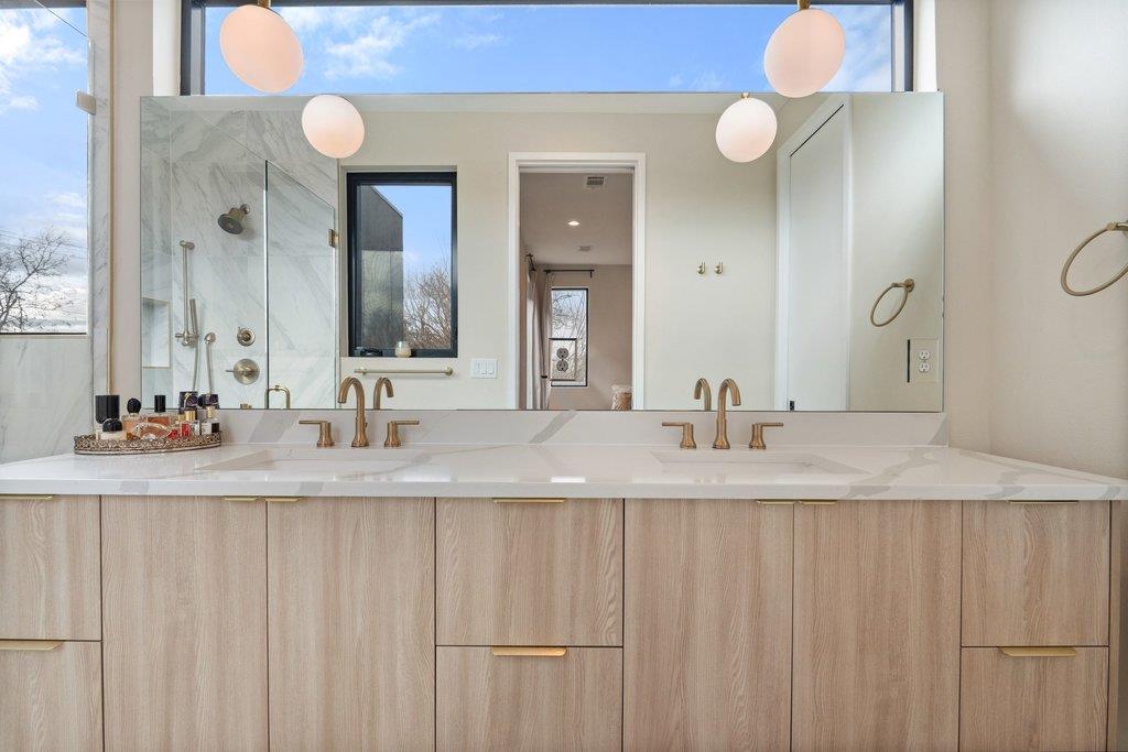 4717 Mount Vernon DR # A