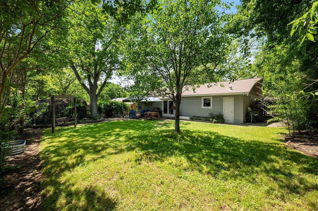 2503 East Side DR