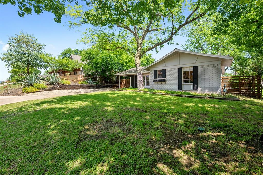 2503 East Side DR