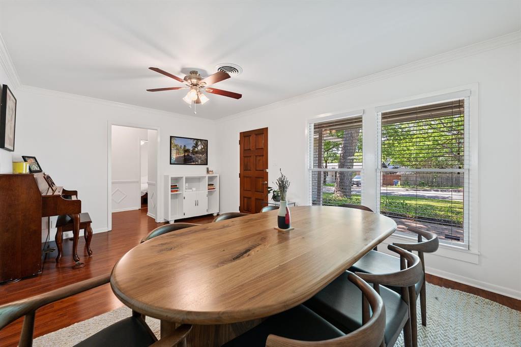2503 East Side DR
