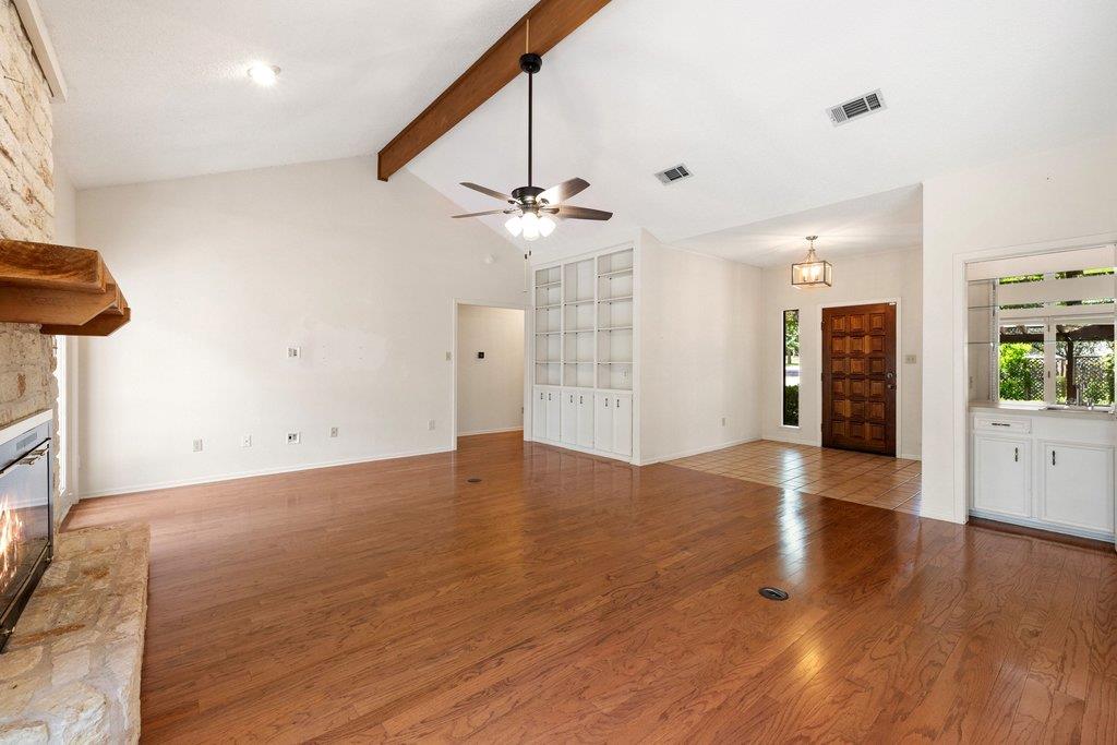 110 Blue Jay DR