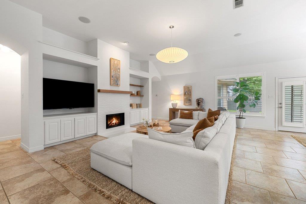100 Brentwood DR