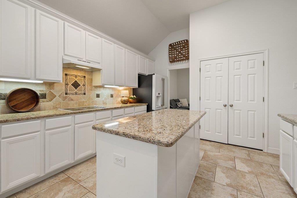 100 Brentwood DR