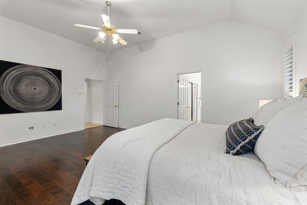 100 Brentwood DR