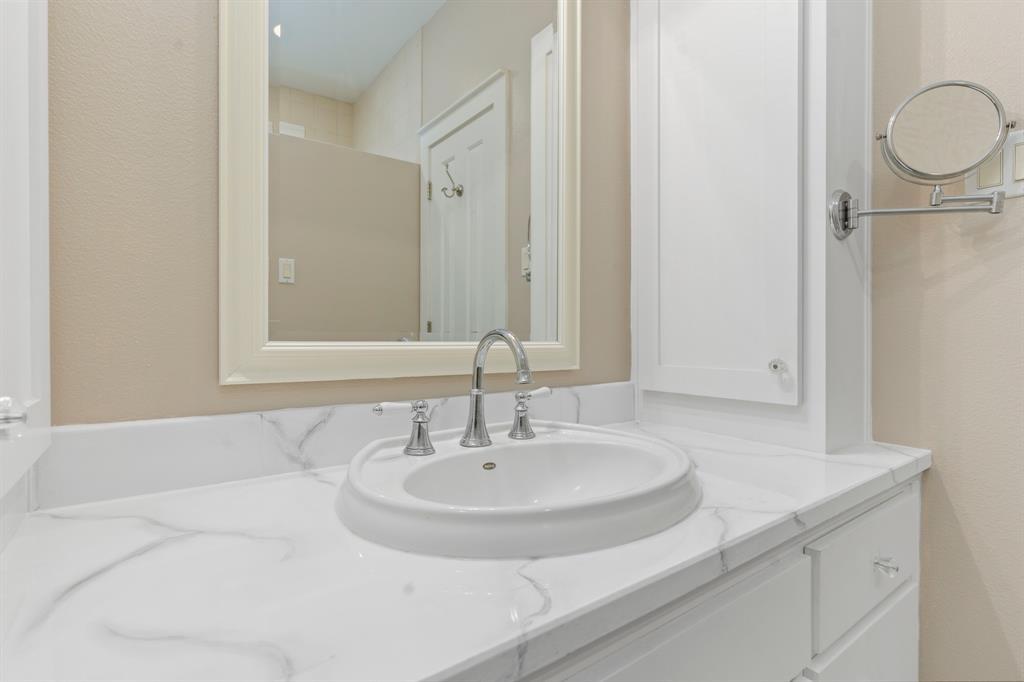 10101 Twin Lake LOOP