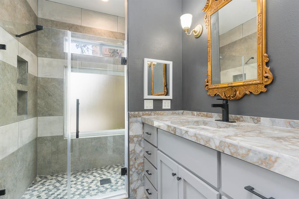 10101 Twin Lake LOOP