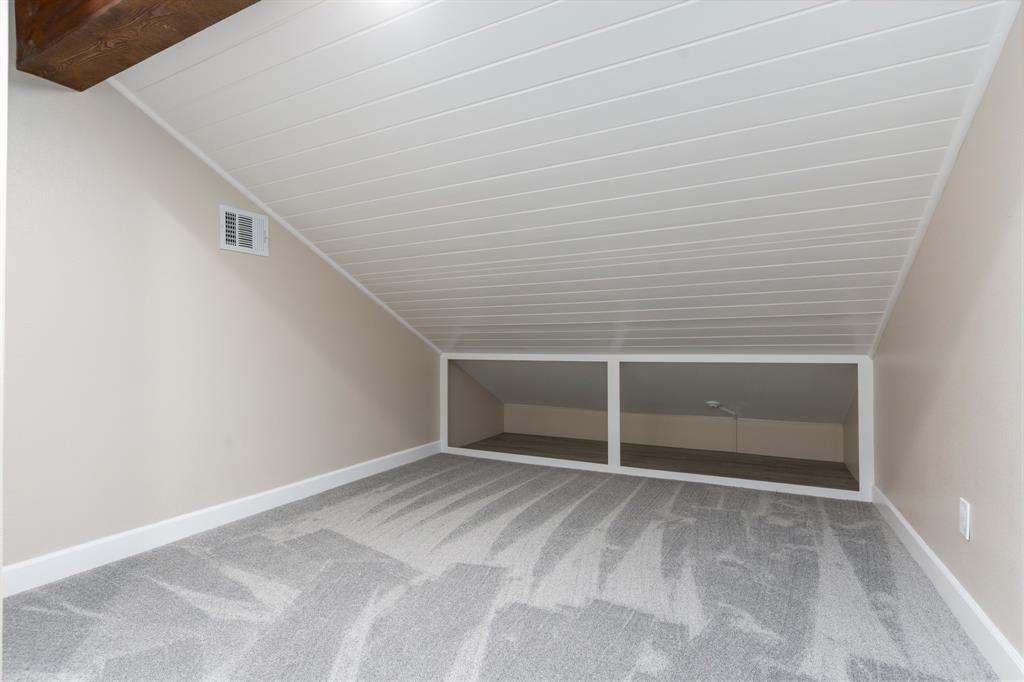 10101 Twin Lake LOOP