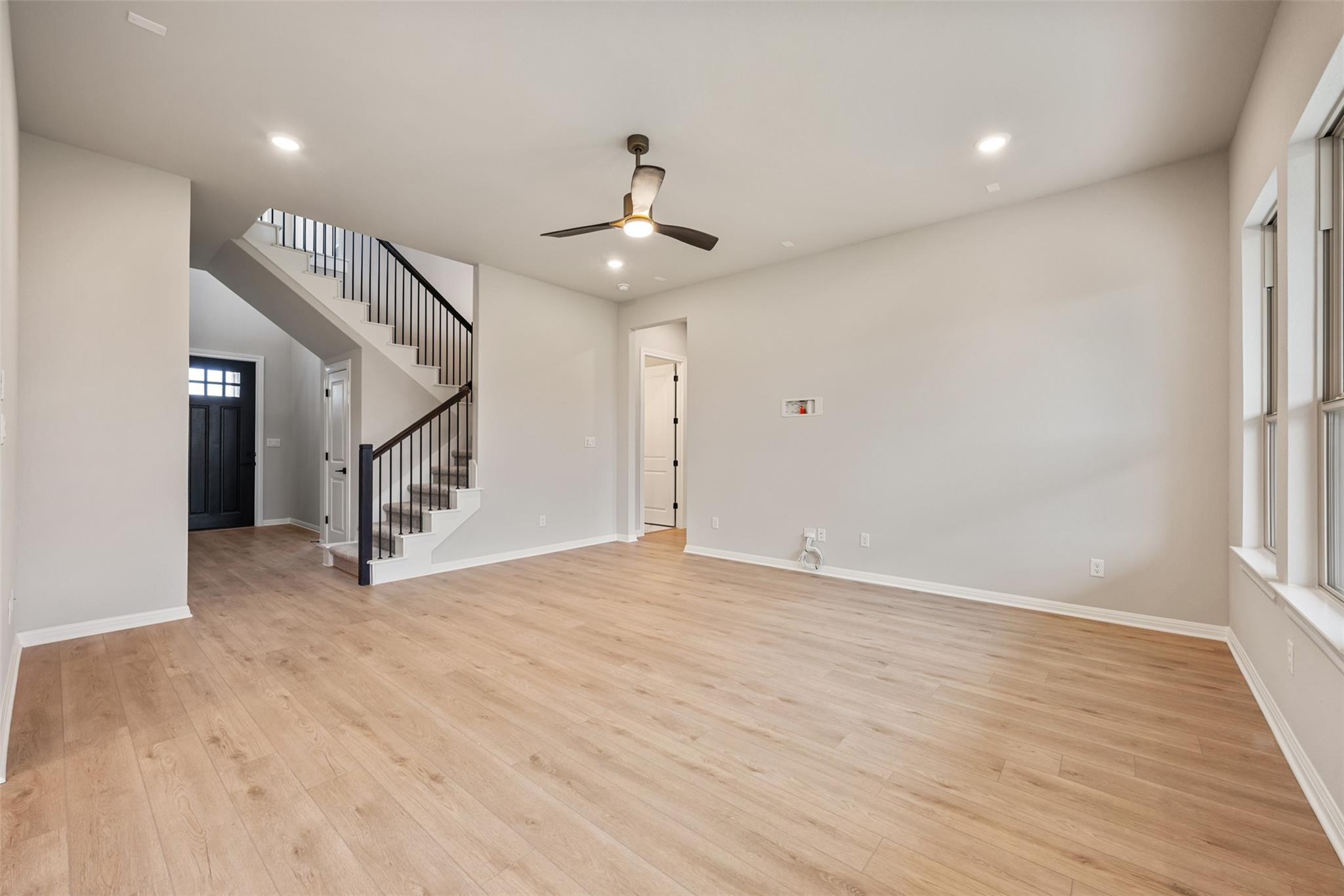 376 Sage Thrasher CIR