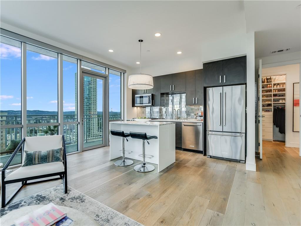 222 West Ave # 1802
