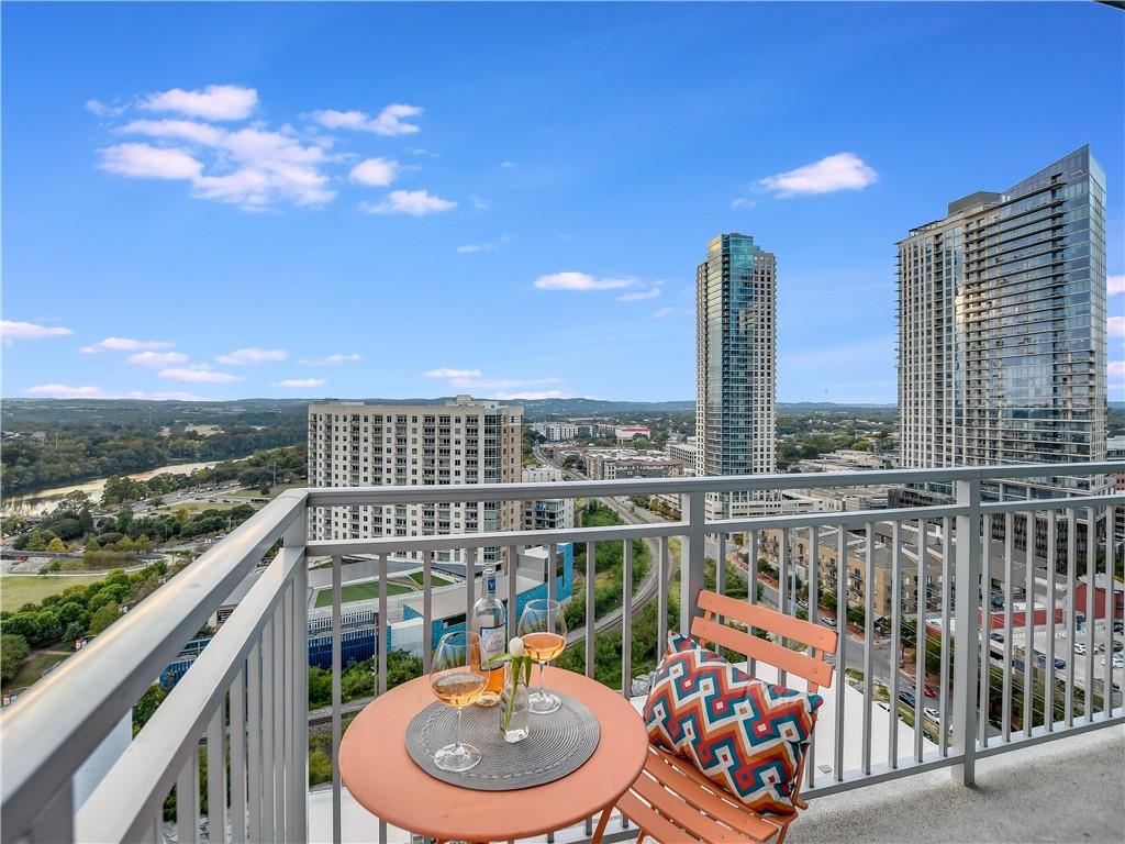 222 West Ave # 1802
