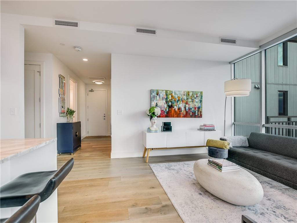 222 West Ave # 1802