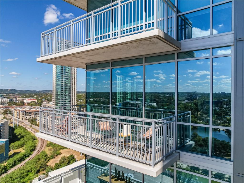 222 West Ave # 1802