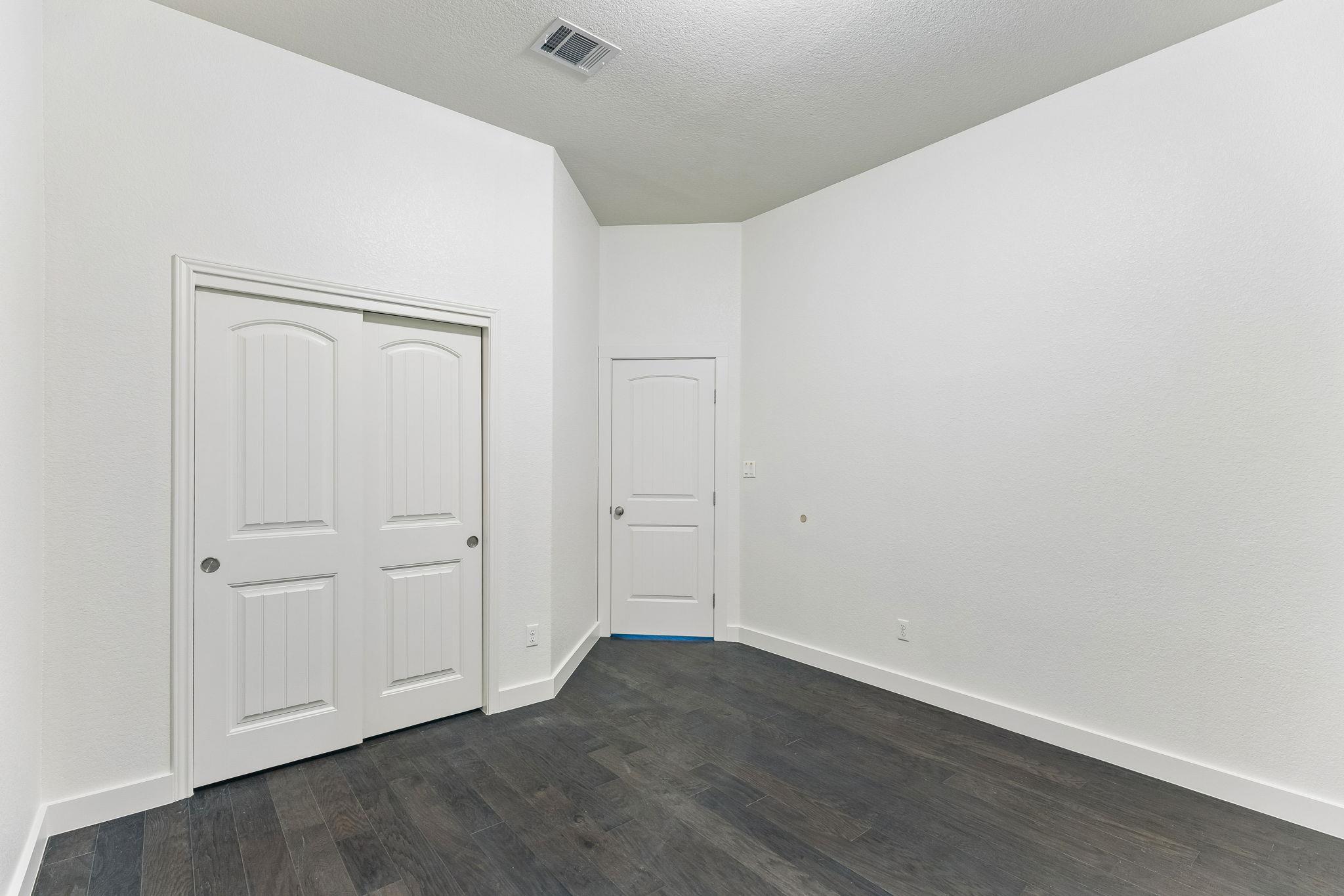 2604 Lou Hollow PL