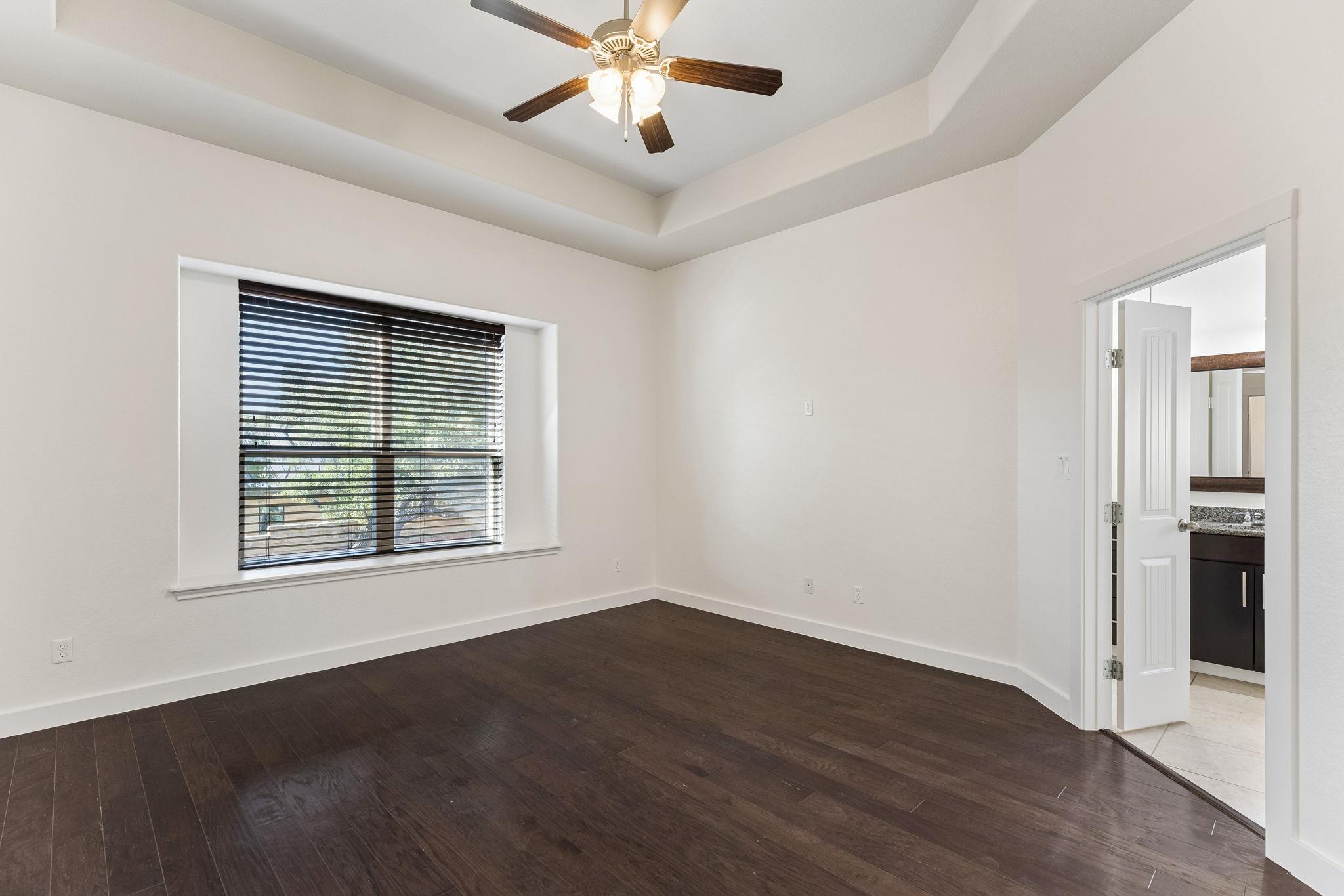2604 Lou Hollow PL
