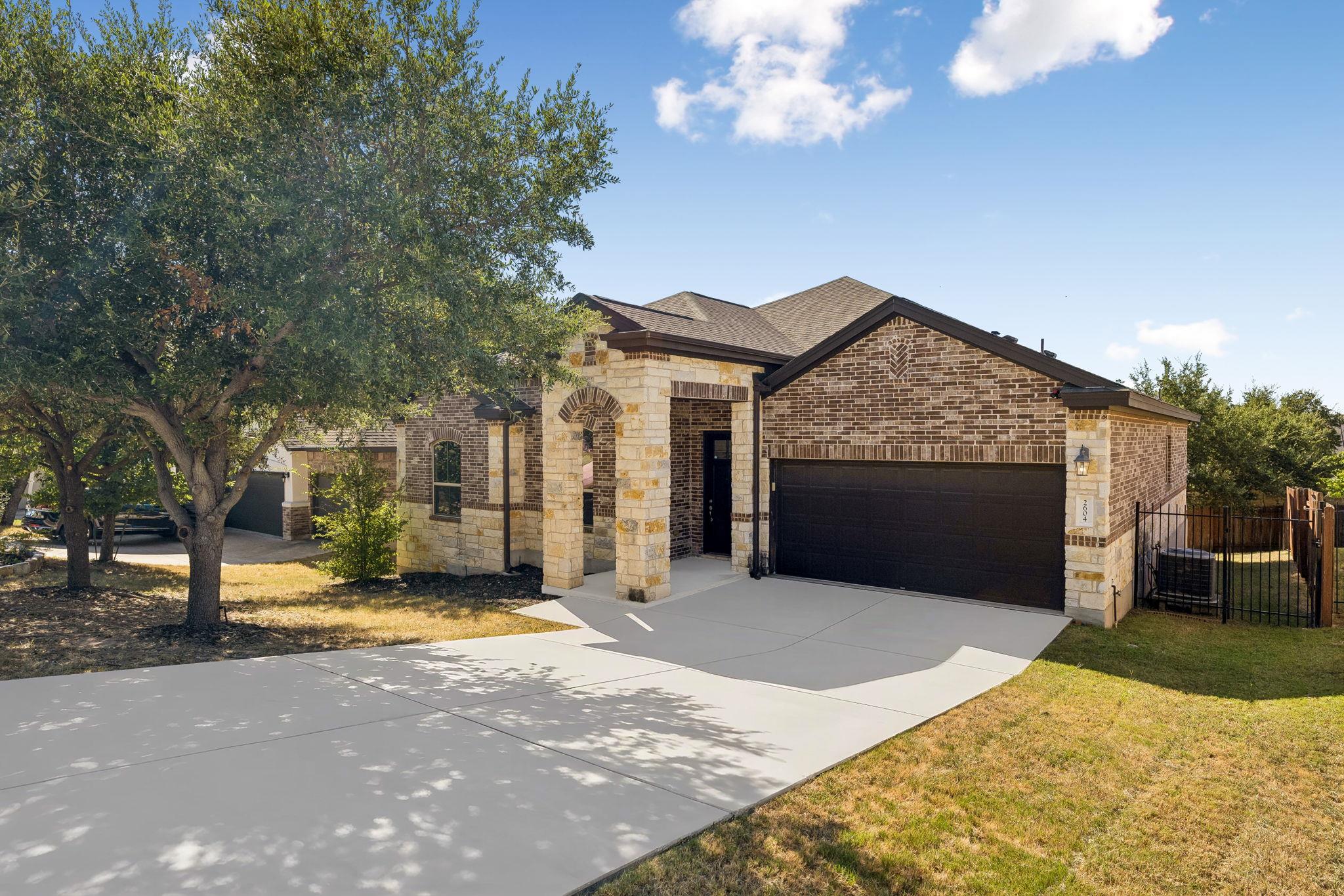 2604 Lou Hollow PL