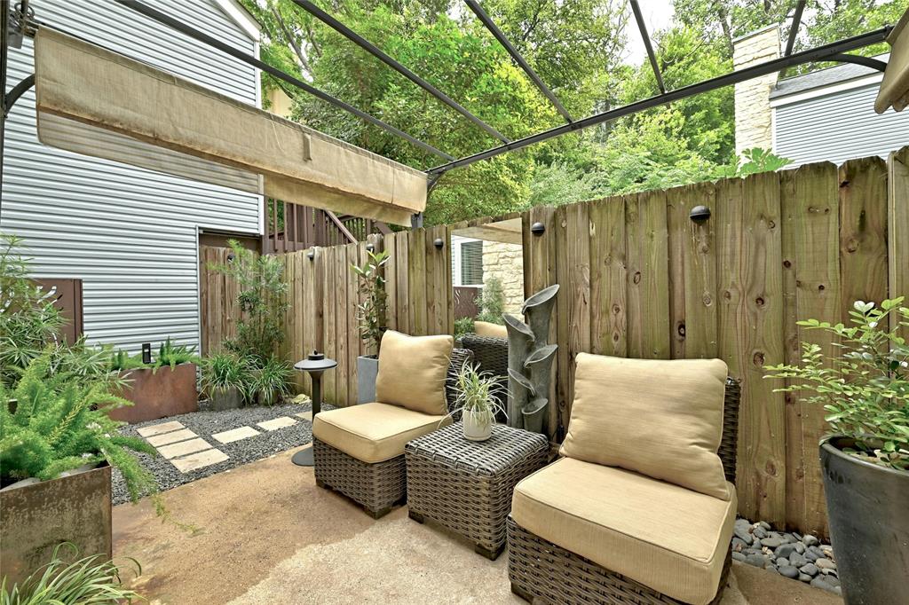 6709 Old Quarry Lane