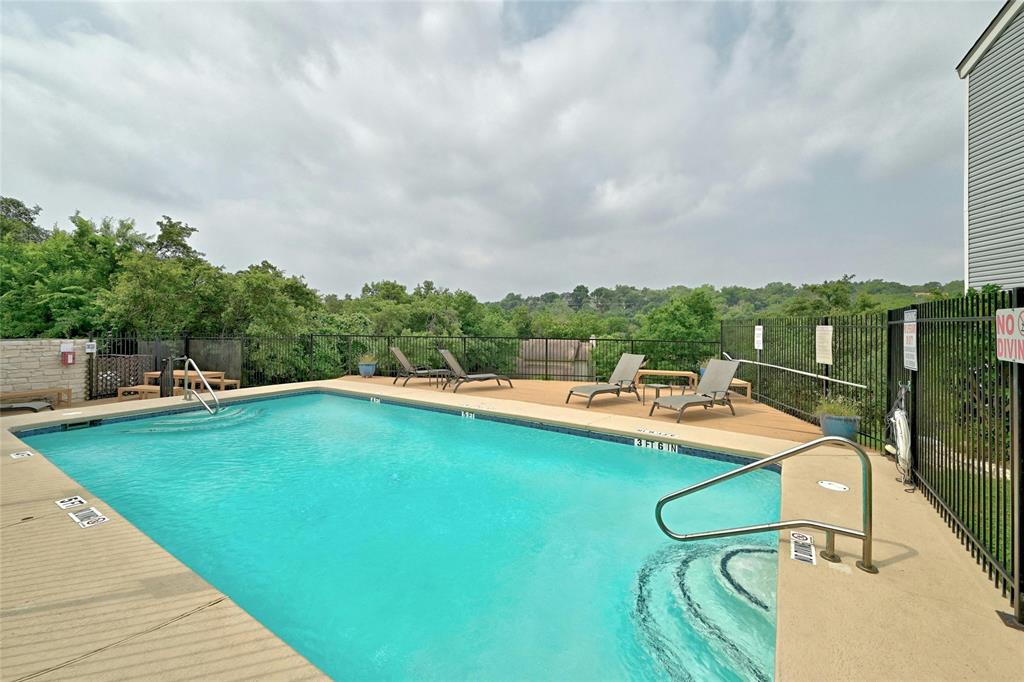 6709 Old Quarry Lane