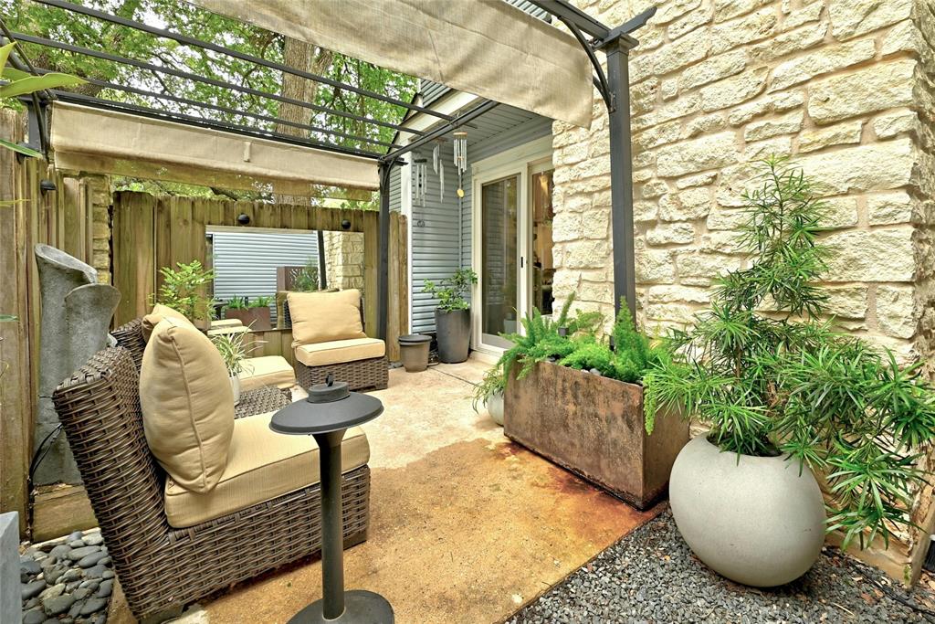 6709 Old Quarry Lane