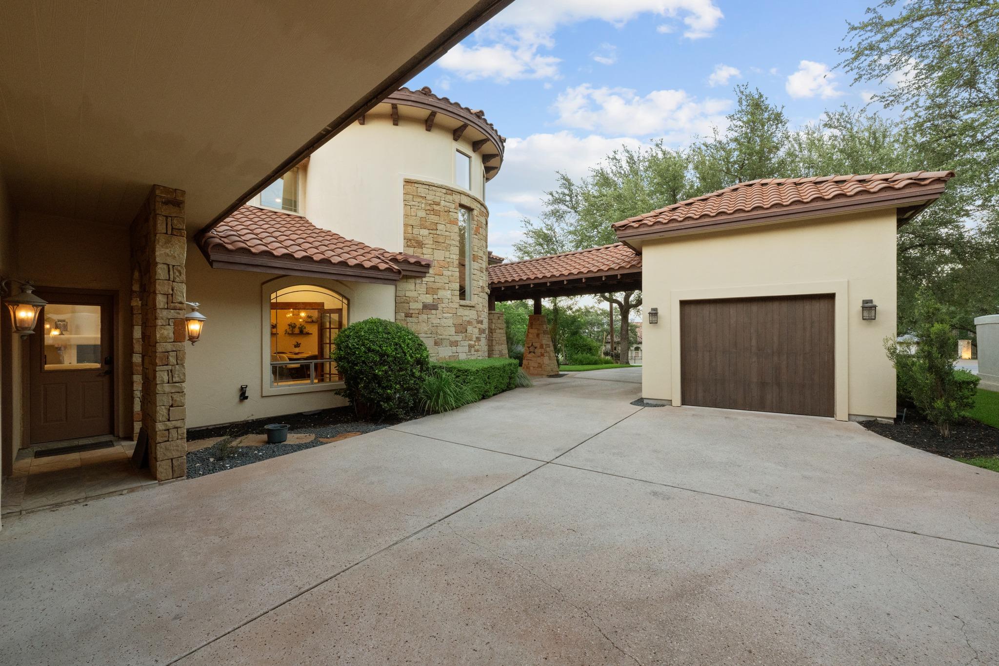407 HURST CREEK RD