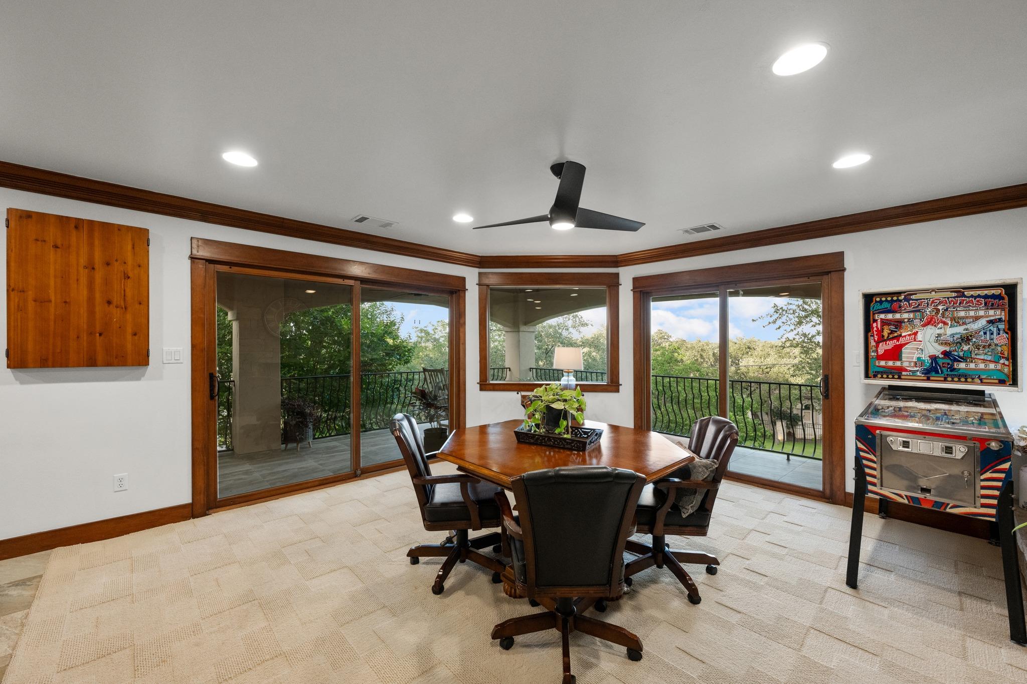 407 HURST CREEK RD