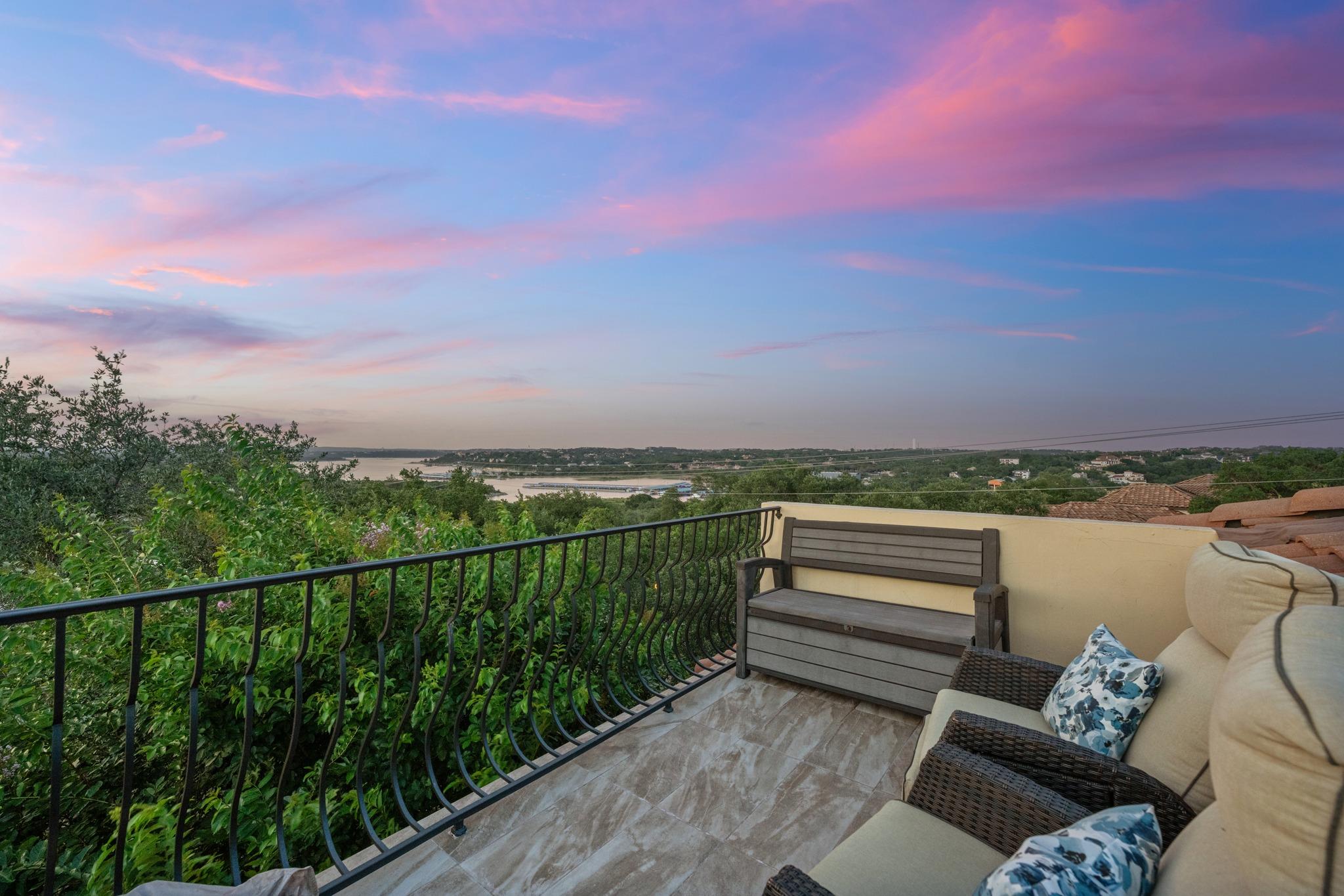 407 HURST CREEK RD