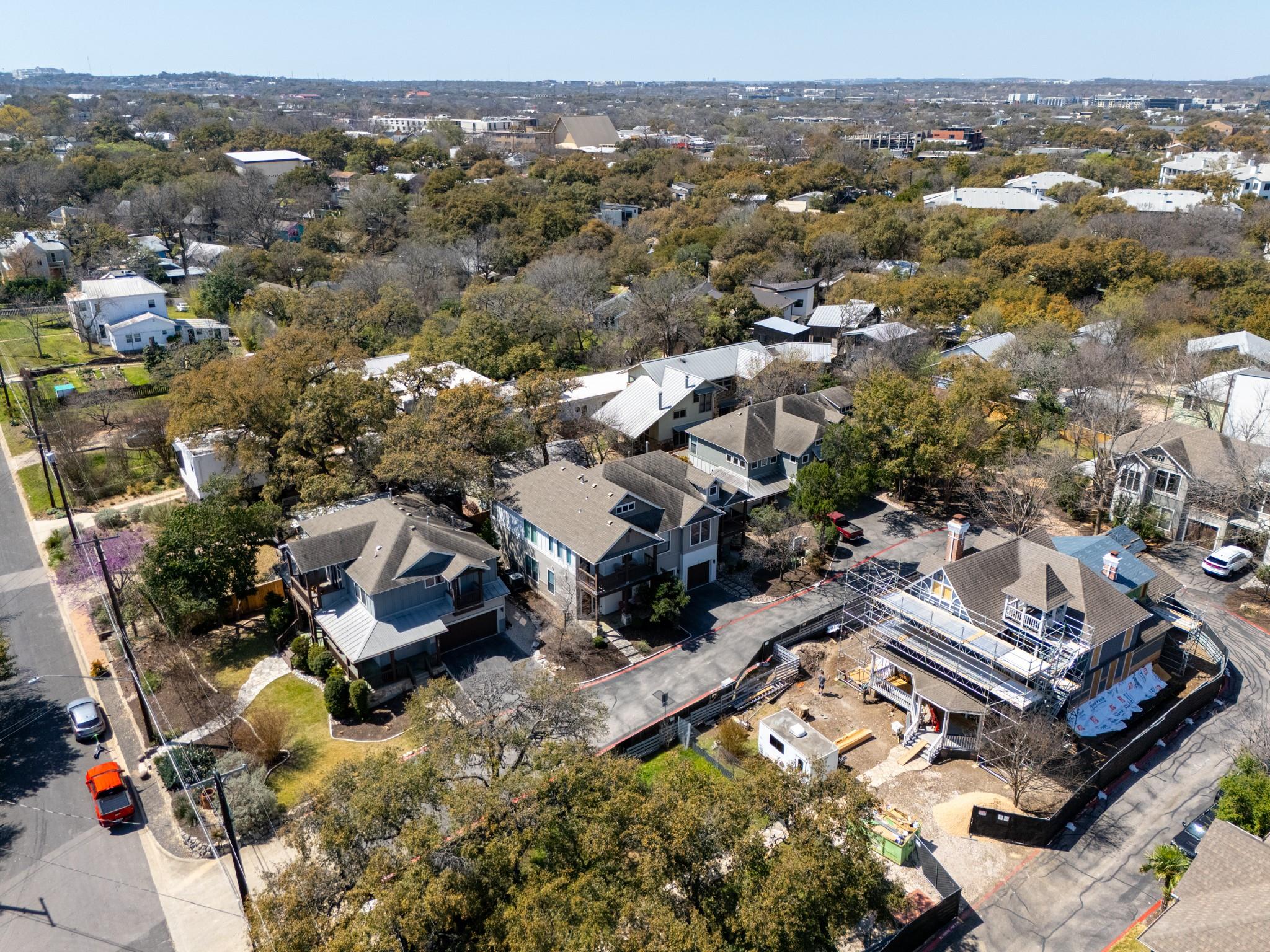 1318 Newning Ave # C