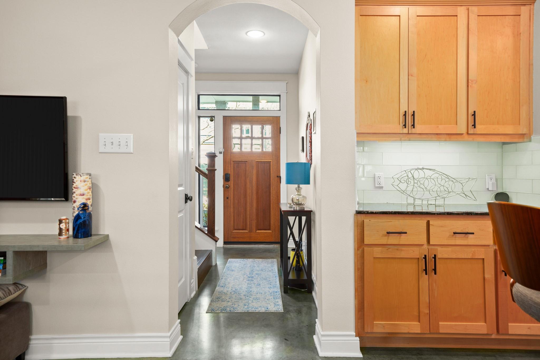 1318 Newning Ave # C