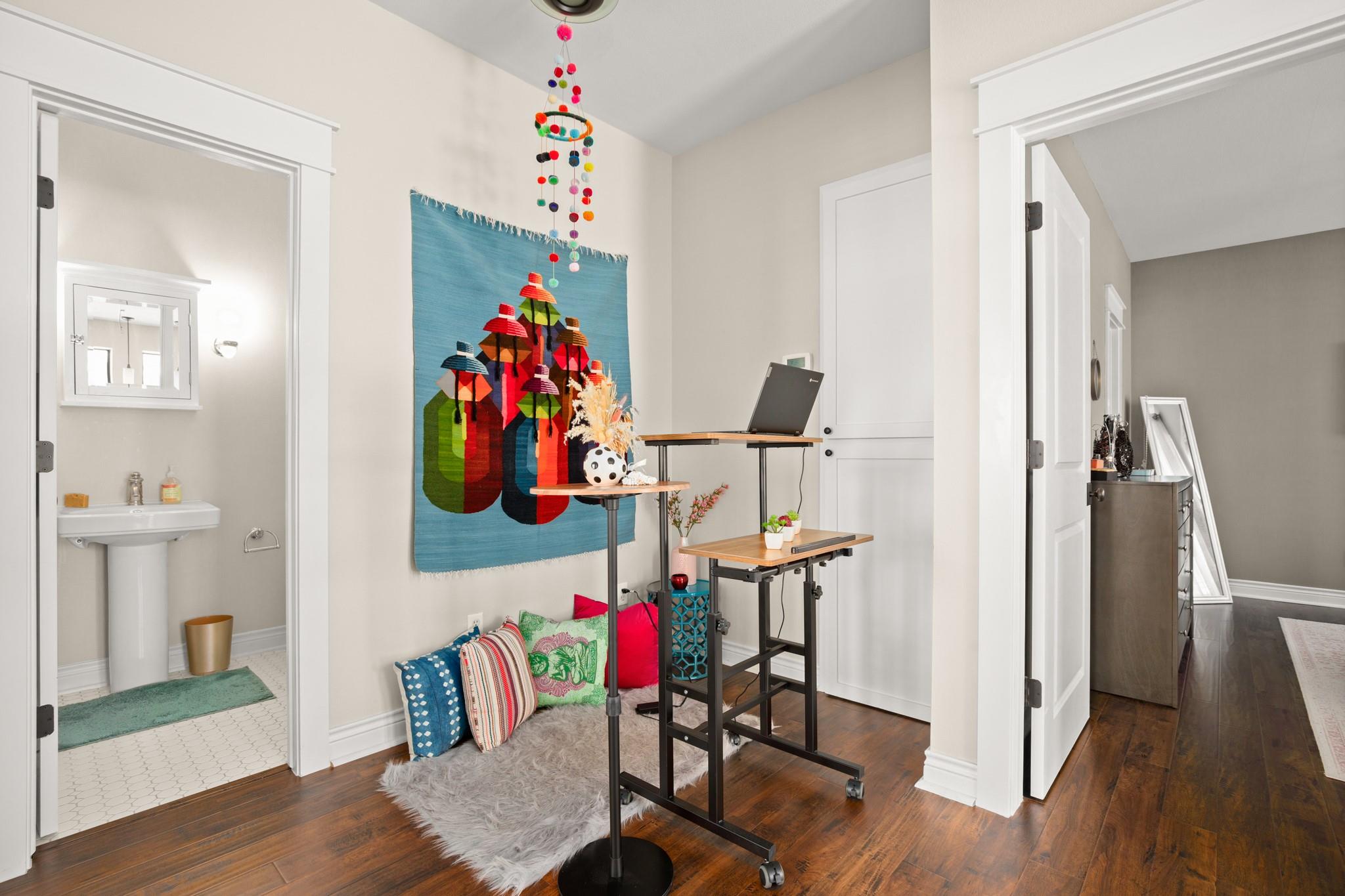 1318 Newning Ave # C