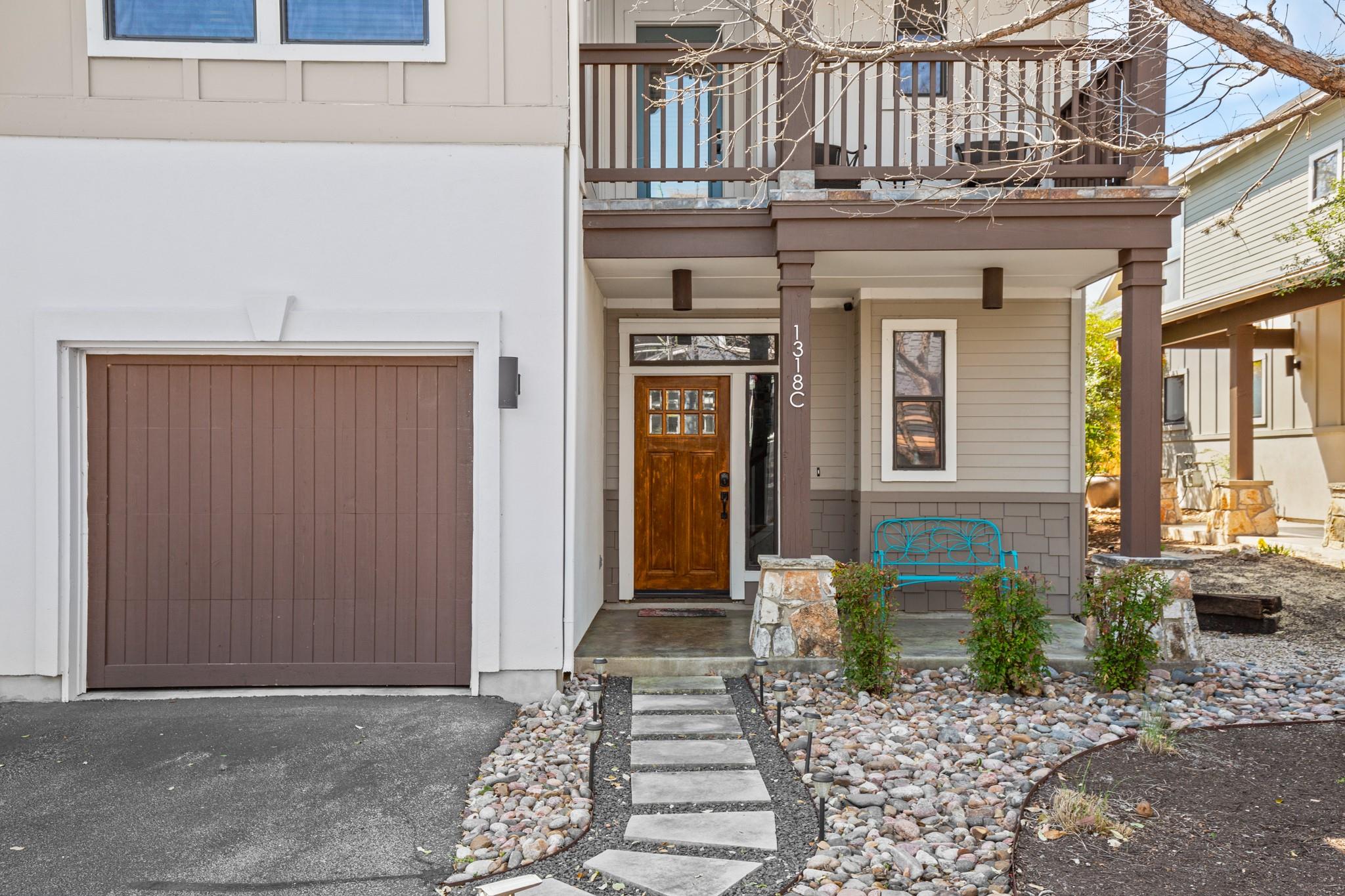 1318 Newning Ave # C