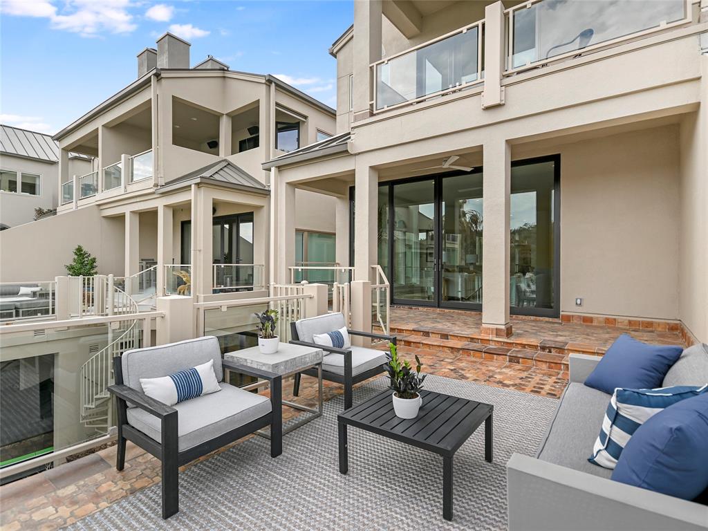 2329 Westlake DR # 10