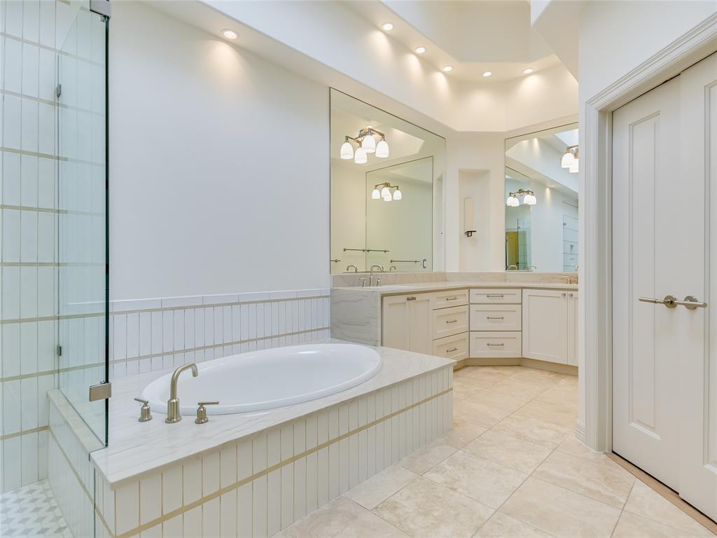 2329 Westlake DR # 10