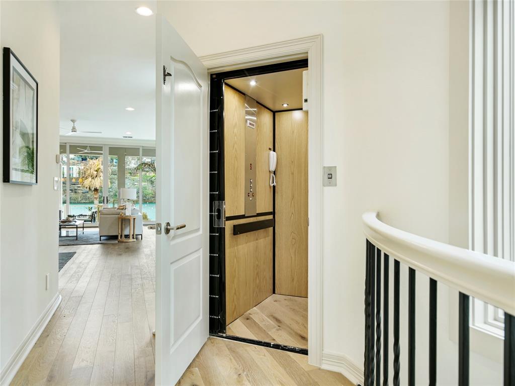 2329 Westlake DR # 10
