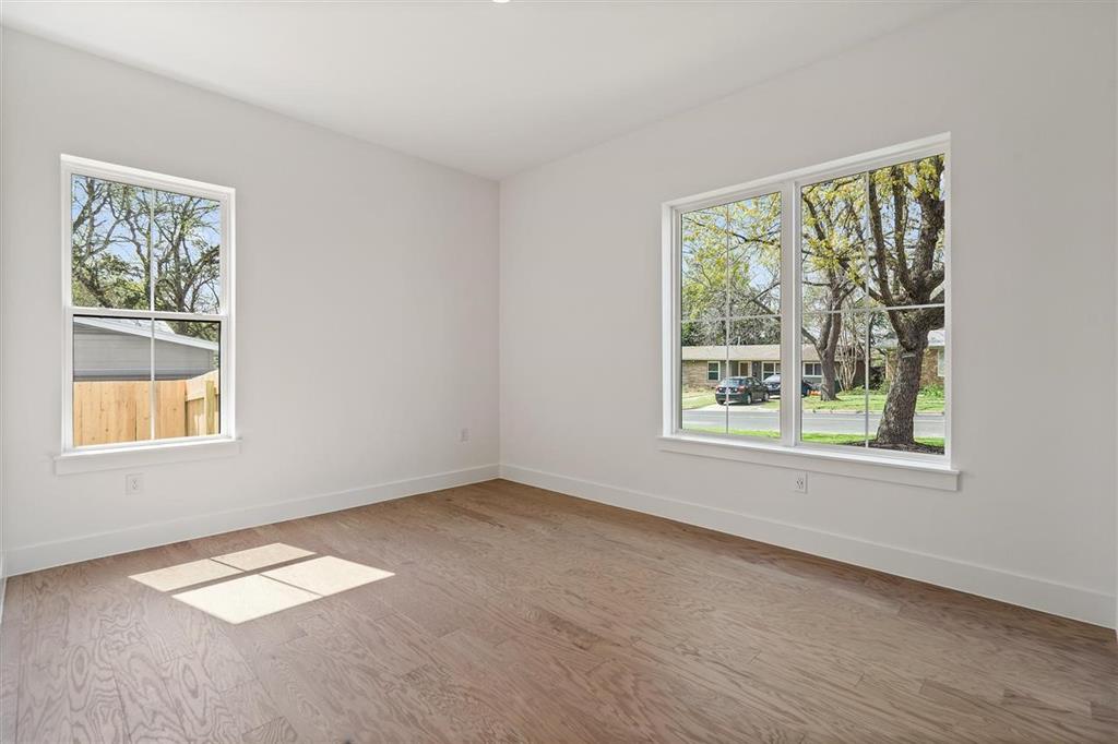 4809 Lansing DR