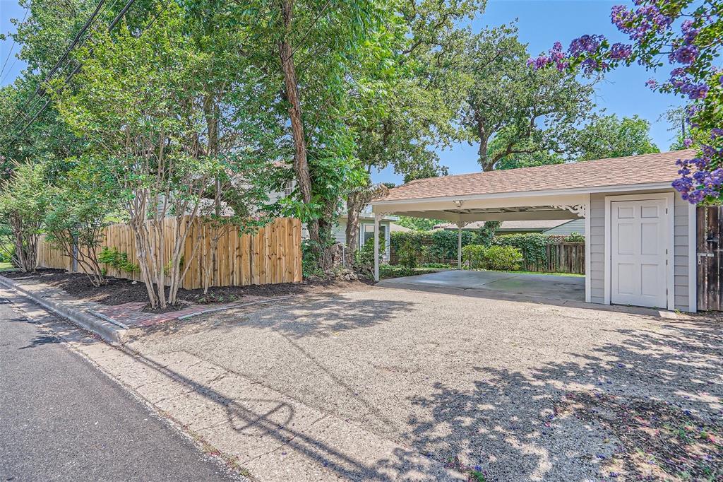2201 Mountain View RD