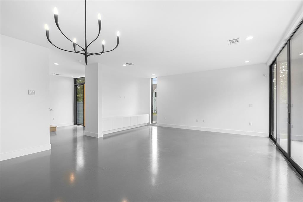 1309 Clifford Ave