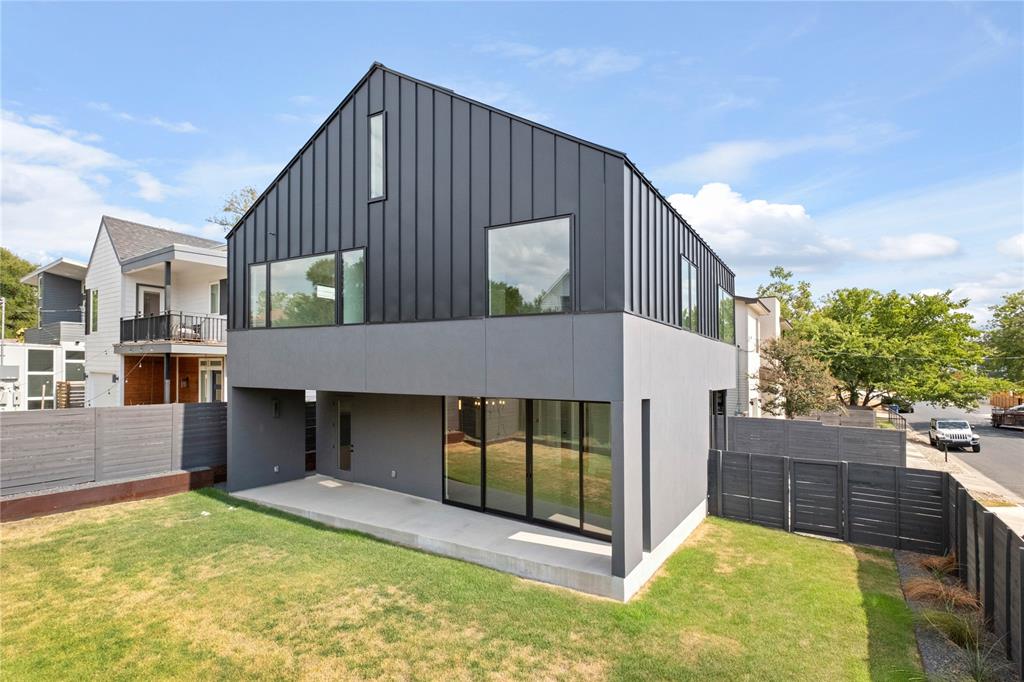 1309 Clifford Ave
