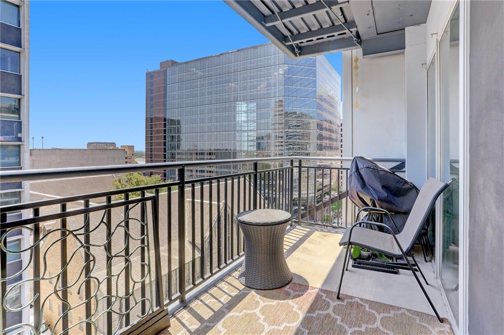 800 Brazos ST # 1107