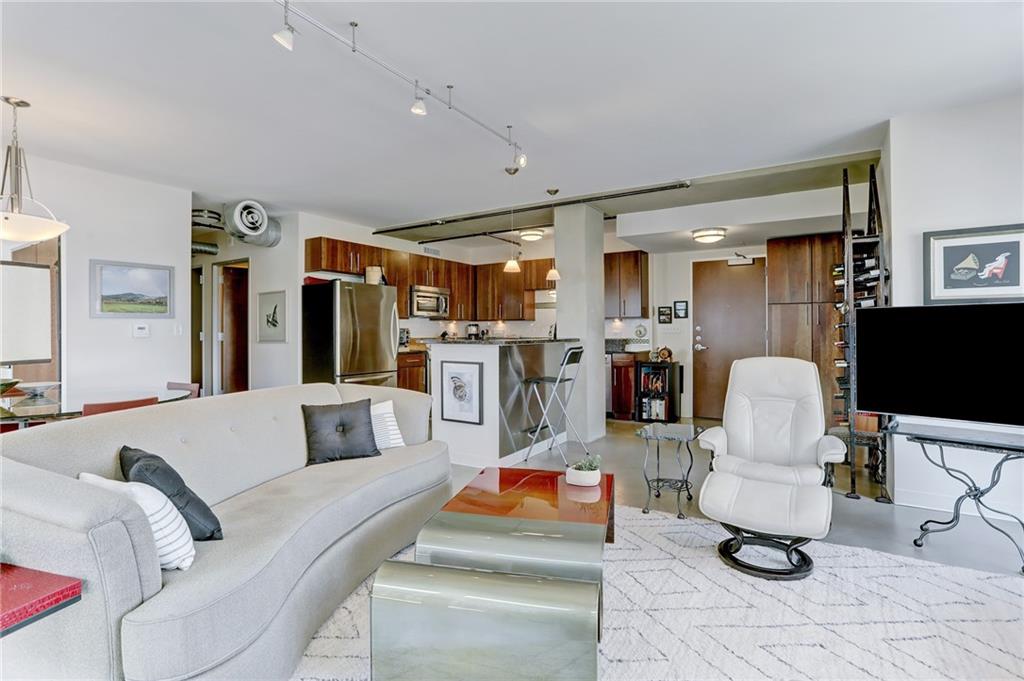 800 Brazos ST # 1107