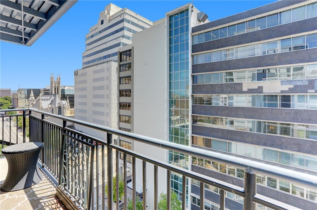 800 Brazos ST # 1107