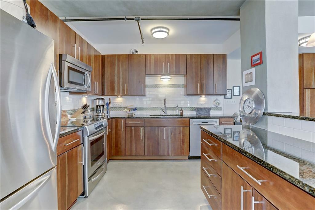 800 Brazos ST # 1107