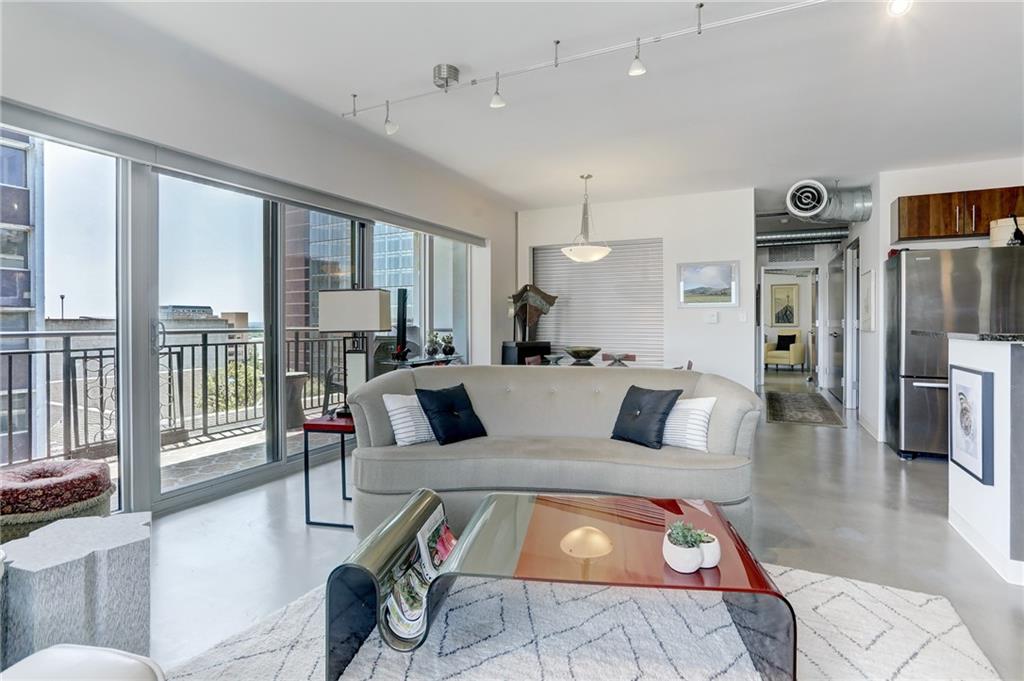 800 Brazos ST # 1107