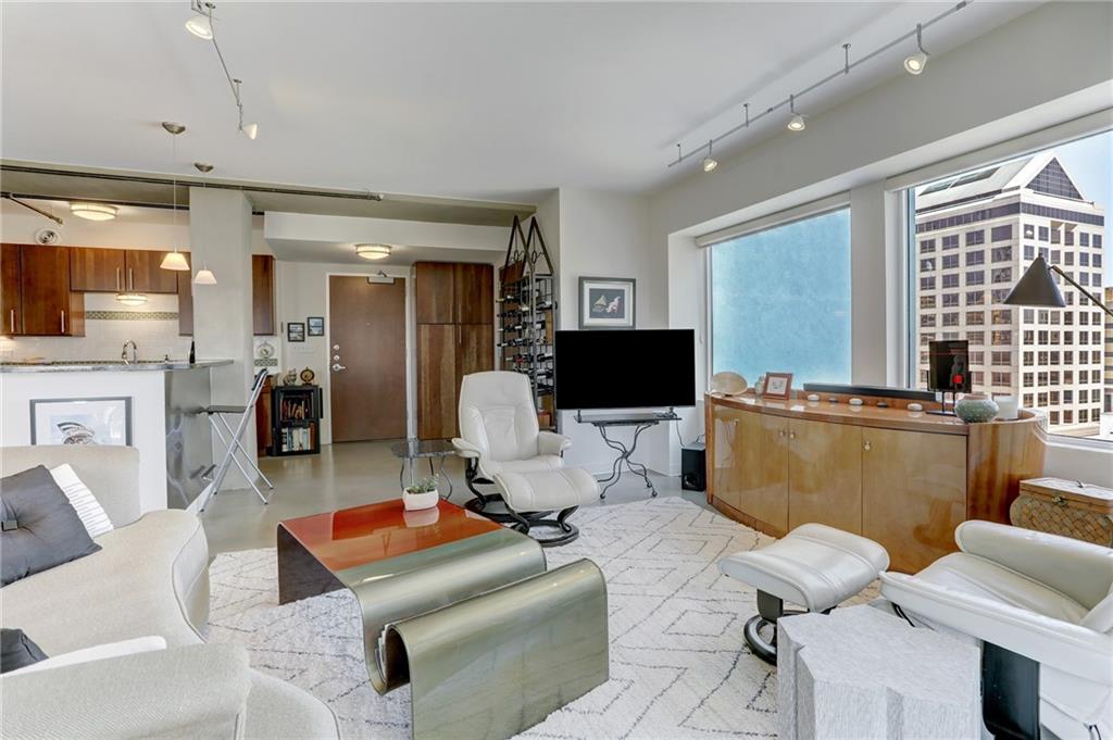 800 Brazos ST # 1107