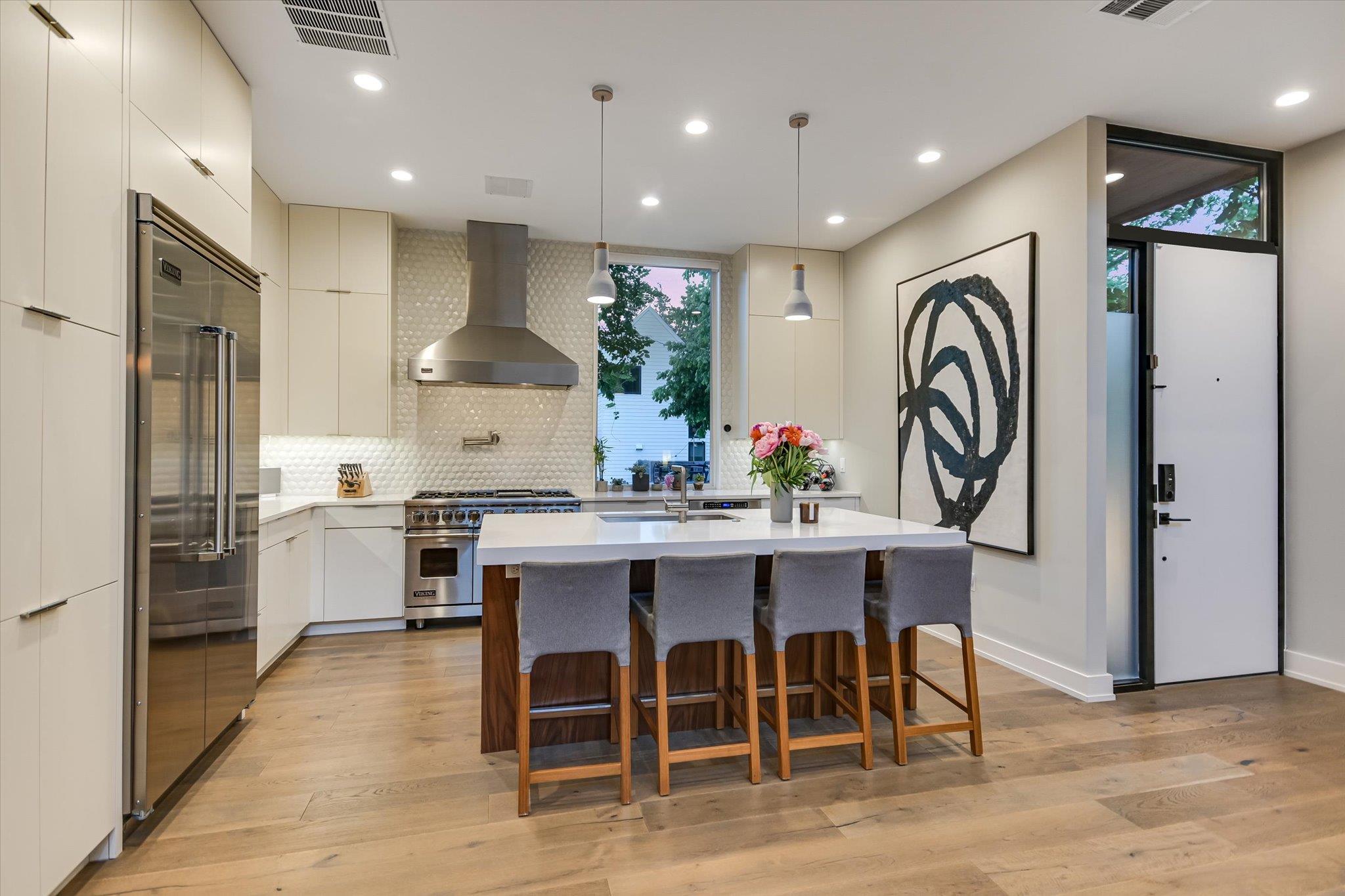 2010 Goodrich Ave # 5A